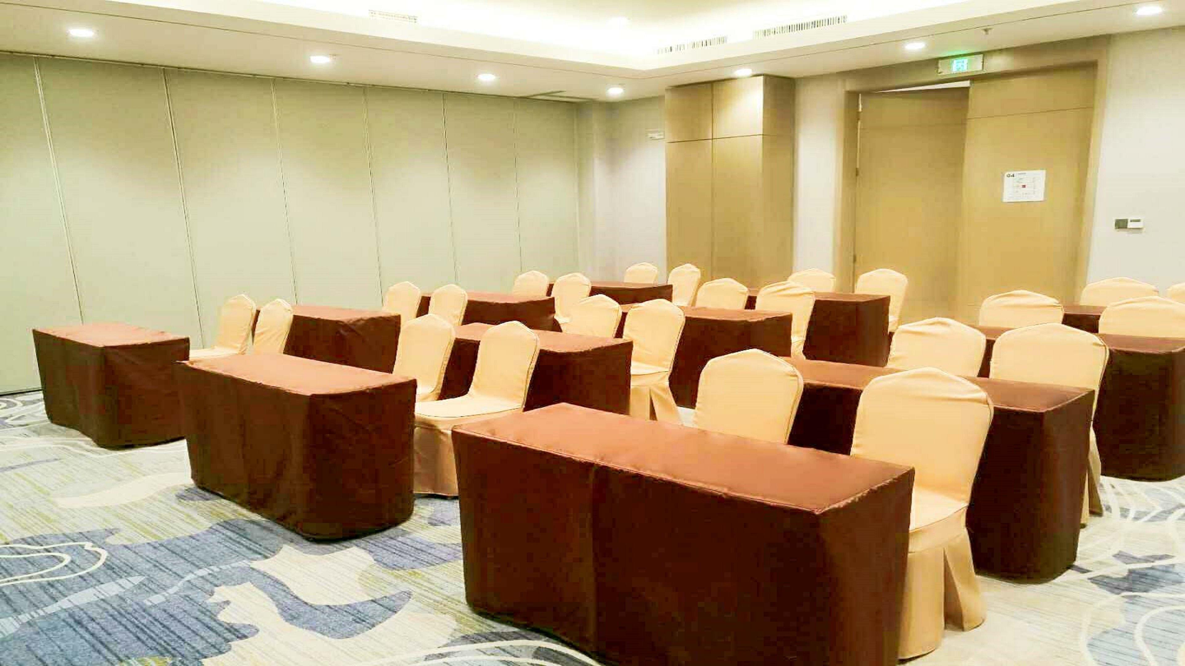 Holiday Inn Express Anshan Downtown By Ihg Εξωτερικό φωτογραφία